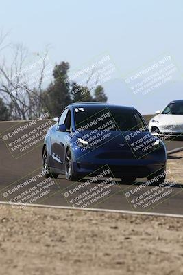 media/Nov-08-2025-Speed Ventures (Sat) [[1c7a6332f5]]/TC B/Session 2 (Turn 2)/